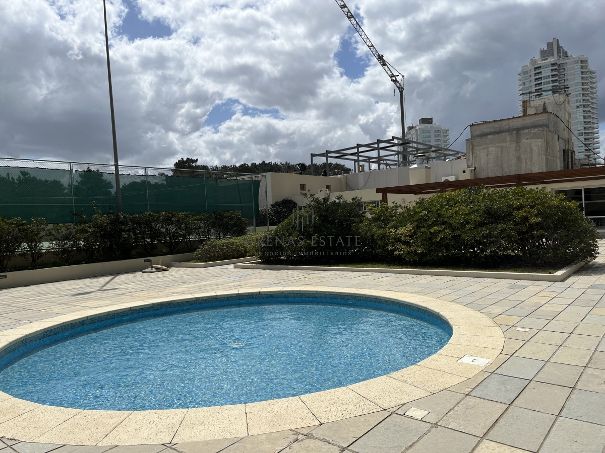 Apartamento ID.2491 - Lujoso apartamento en VENTA, Brava, Punta del Este