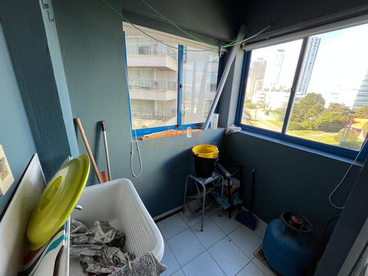 Apartamento ID.2331 - Apartamento en venta de 2 dormitorios, terraza con vista al mar- Brava, Punta del Este