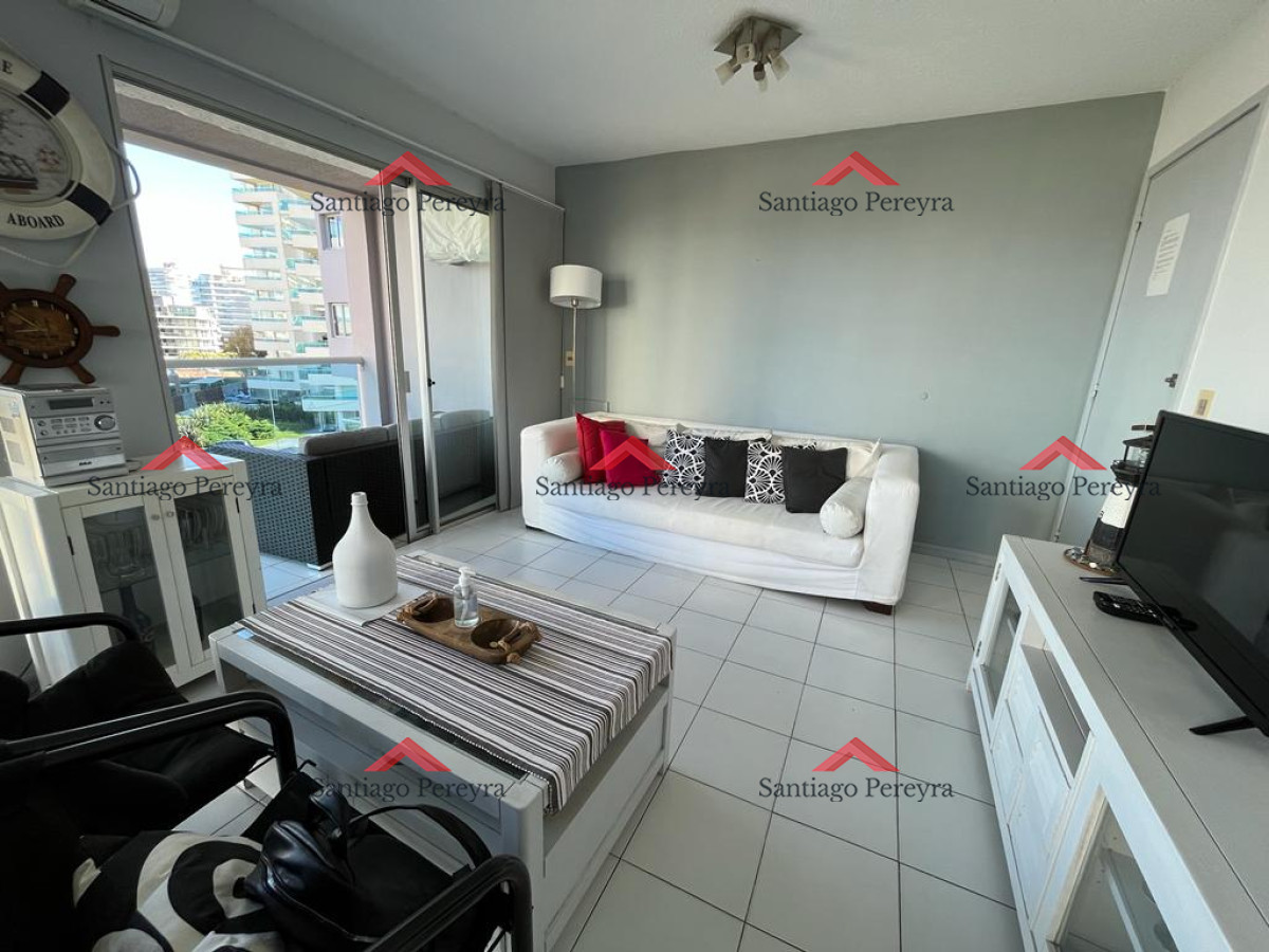Apartamento ID.16368 - Apartamento en venta de 2 dormitorios, terraza con vista al mar- Brava, Punta del Este