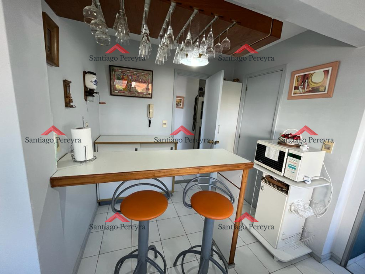 Apartamento ID.16368 - Apartamento en venta de 2 dormitorios, terraza con vista al mar- Brava, Punta del Este