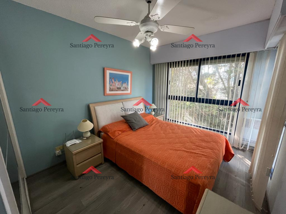 Apartamento ID.16368 - Apartamento en venta de 2 dormitorios, terraza con vista al mar- Brava, Punta del Este