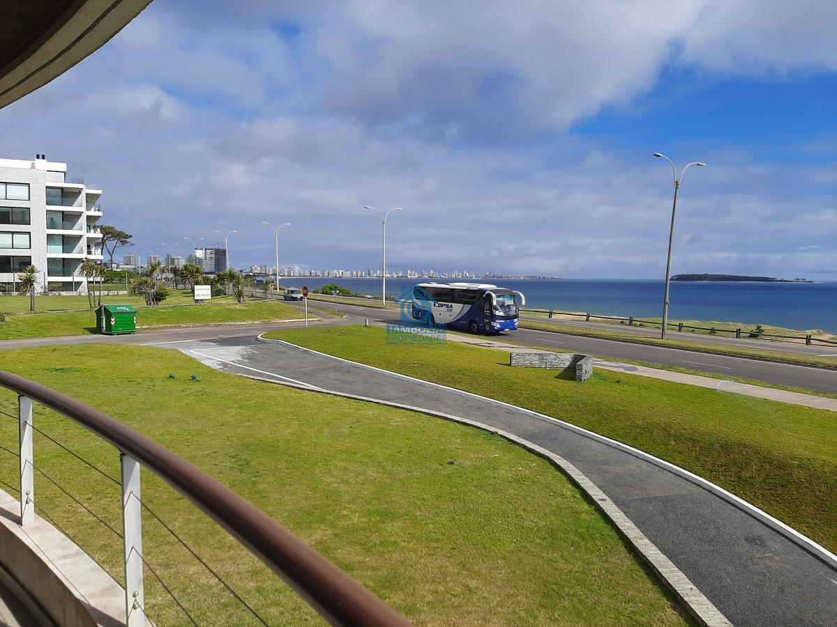 Apartamento ID.149 - Alquiler anual en PUNTA DEL ESTE, zona PINARES