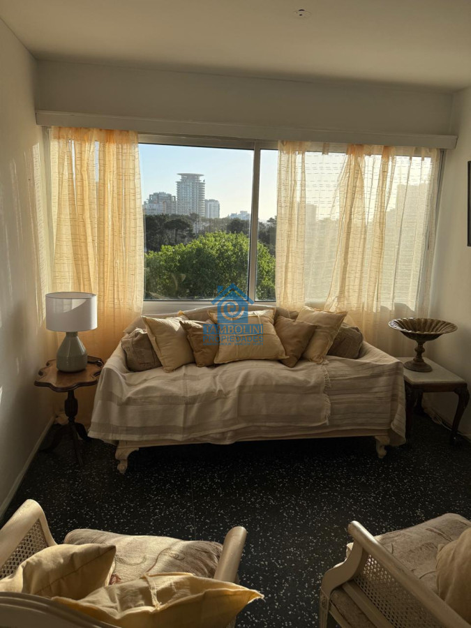 Apartamento ID.558 - Oportunidad apartamento de 3 dormitorios en venta -Punta del este