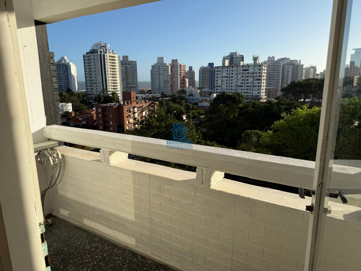 Apartamento ID.558 - Oportunidad apartamento de 3 dormitorios en venta -Punta del este