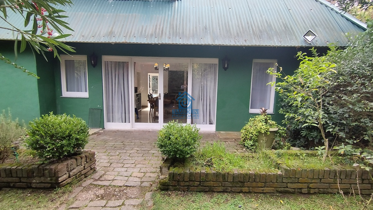 Casa ID.523 - Casa en alquiler anual de 3 dormitorios en Punta del Este 