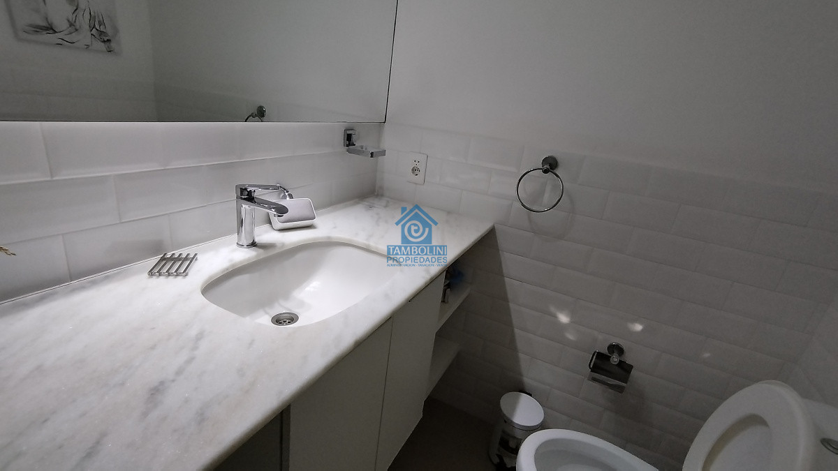 Casa ID.523 - Casa en alquiler anual de 3 dormitorios en Punta del Este 