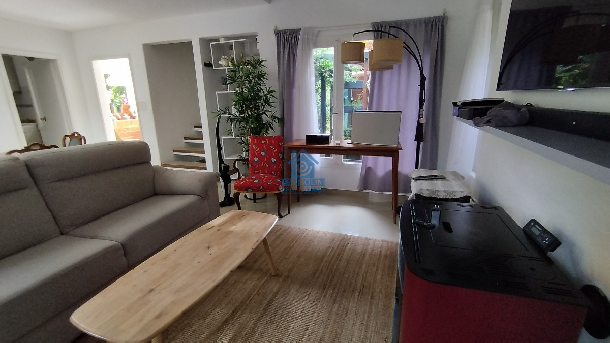 Casa ID.523 - Casa en alquiler anual de 3 dormitorios en Punta del Este 