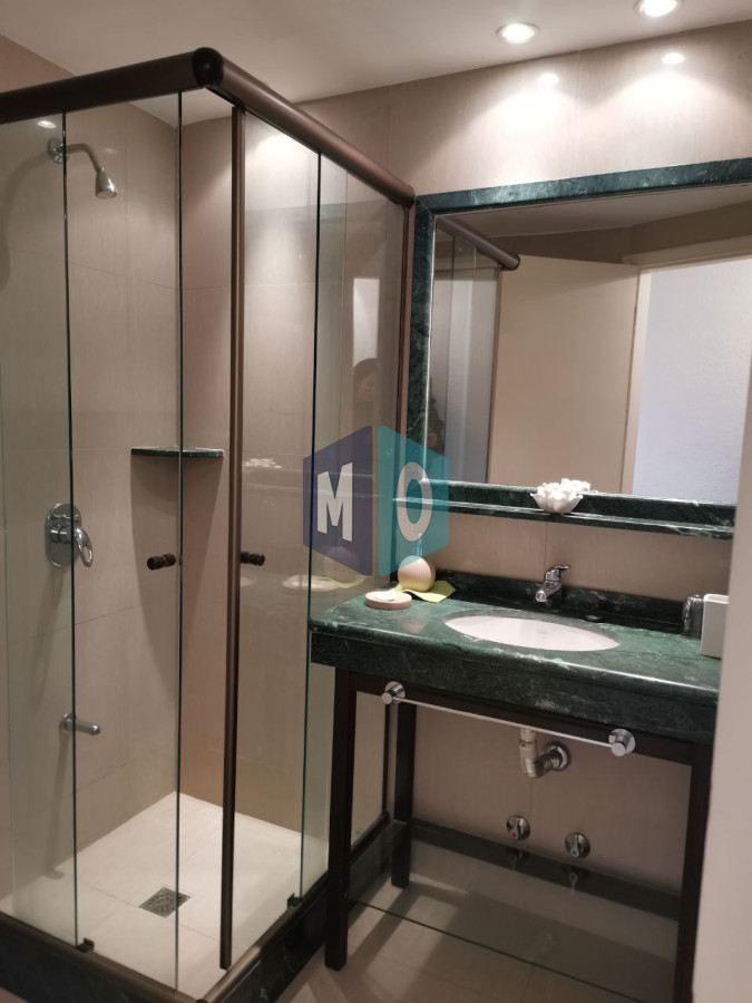 Apartamento ID.559 - PUNTA DEL ESTE zona MANSA Primera Linea