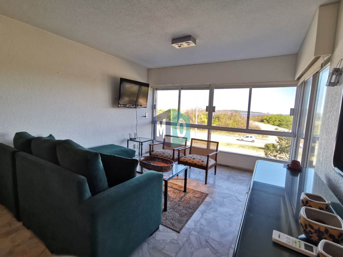 Apartamento ID.559 - PUNTA DEL ESTE zona MANSA Primera Linea