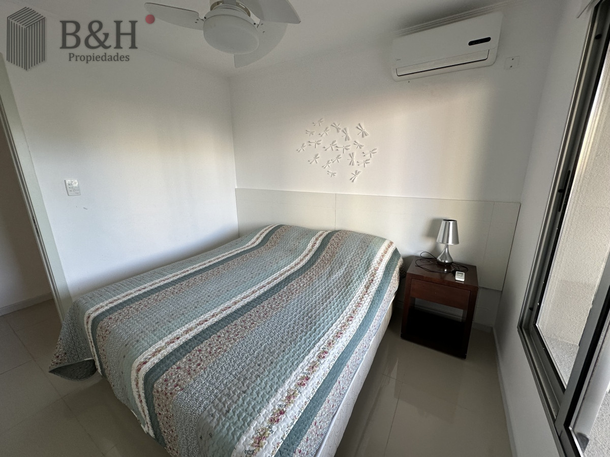 Apartamento ID.2284 - Apartamento en venta de 3 dormitorios en Edificio con servicios, brava Punta del Este 