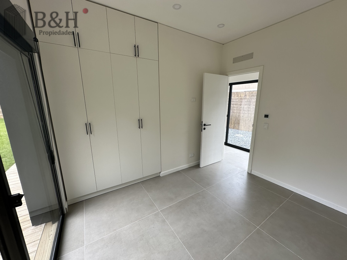Casa ID.2566 - Nueva Casa en venta a estrenar en Rincón del indio - Punta del Este 