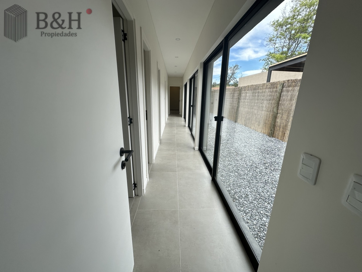 Casa ID.2566 - Nueva Casa en venta a estrenar en Rincón del indio - Punta del Este 