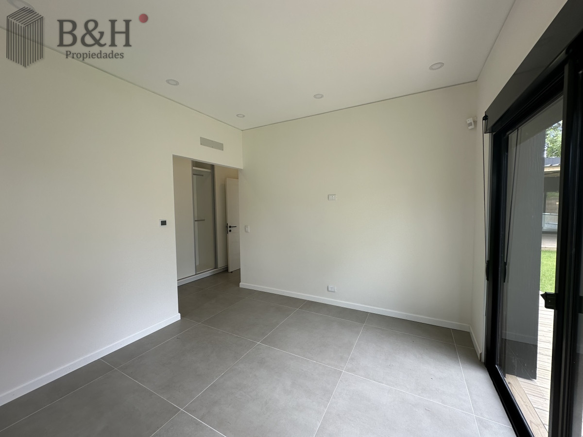 Casa ID.2566 - Nueva Casa en venta a estrenar en Rincón del indio - Punta del Este 
