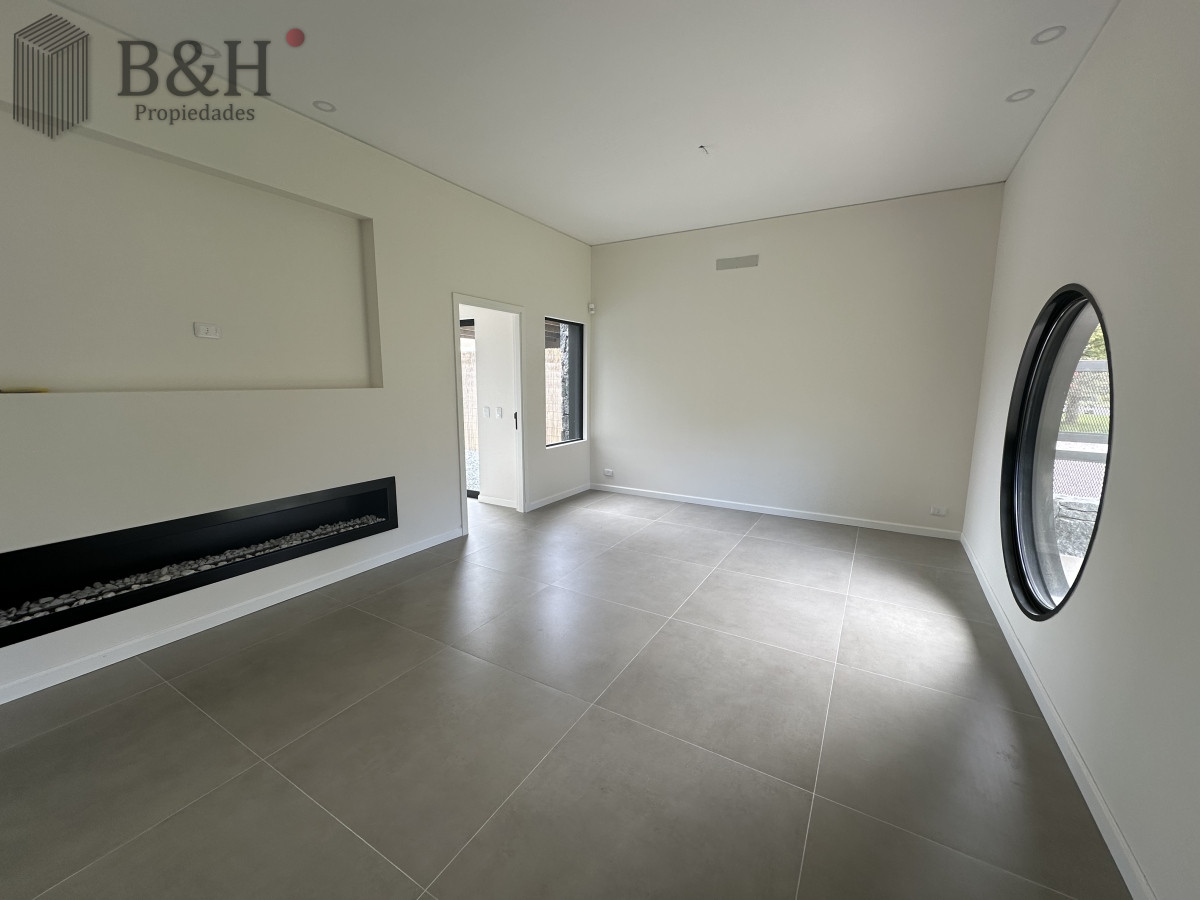 Casa ID.2566 - Nueva Casa en venta a estrenar en Rincón del indio - Punta del Este 