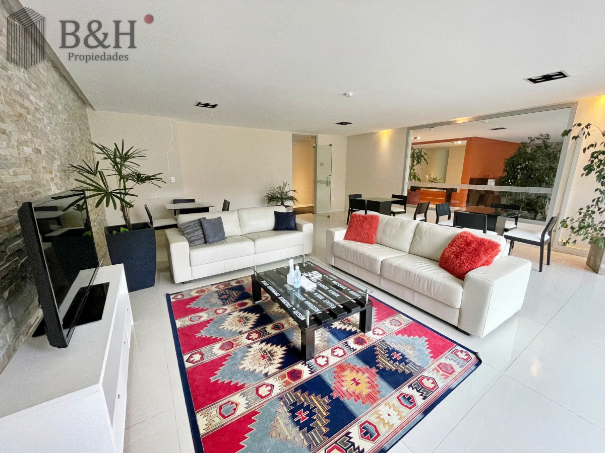 Apartamento ID.2284 - Apartamento en venta de 3 dormitorios en Edificio con servicios, brava Punta del Este 