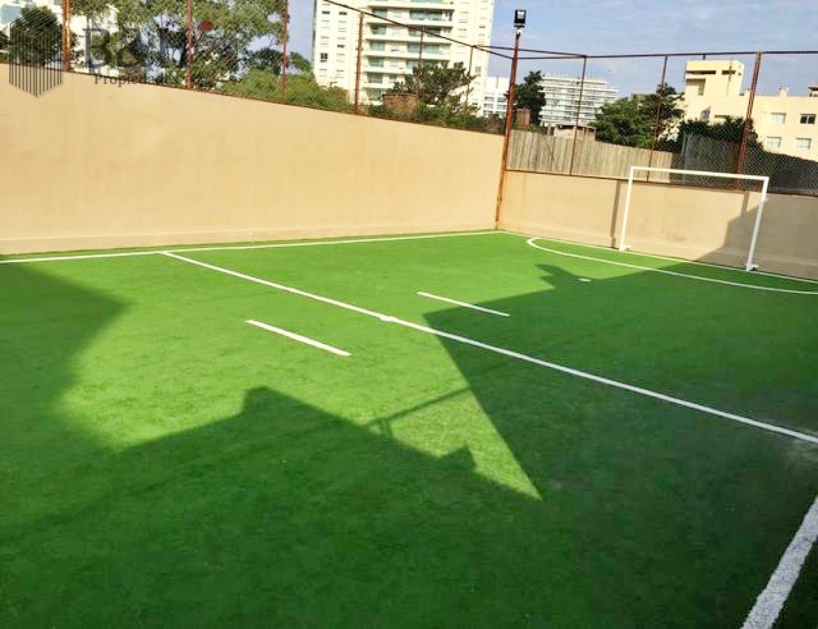 Apartamento ID.2284 - Apartamento en venta de 3 dormitorios en Edificio con servicios, brava Punta del Este 