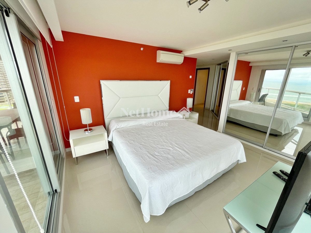 Apartamento ID.151 - Playa Brava Apartamento 3 Dormitorios Vista al Océano