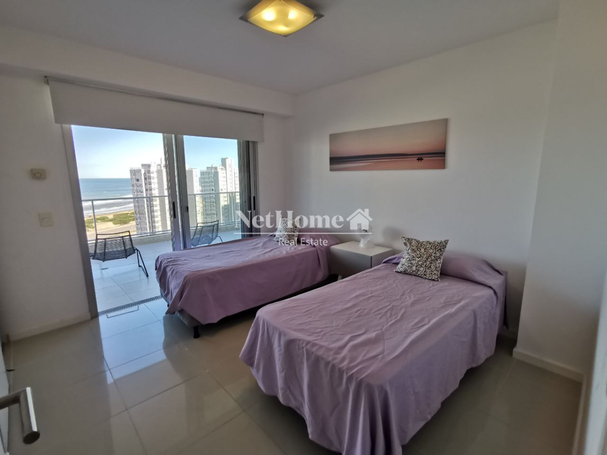 Apartamento ID.81 - Playa Brava Penthouse 3 dormitorios Losa radiante Exelentes Amenities
