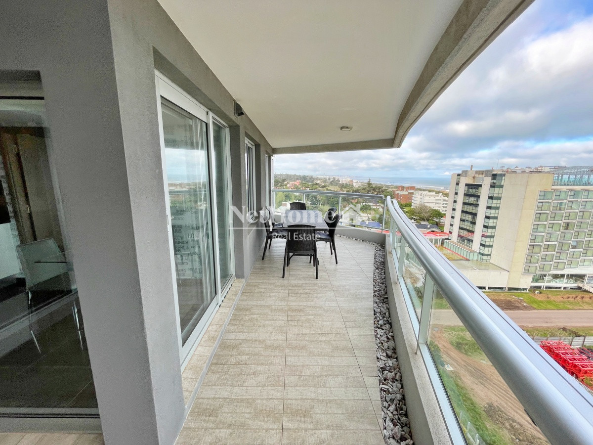 Apartamento ID.151 - Playa Brava Apartamento 3 Dormitorios Vista al Océano