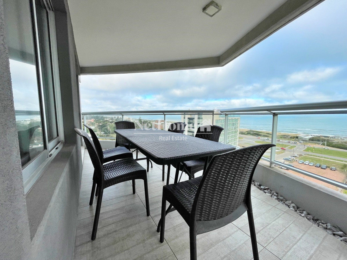 Apartamento ID.151 - Playa Brava Apartamento 3 Dormitorios Vista al Océano