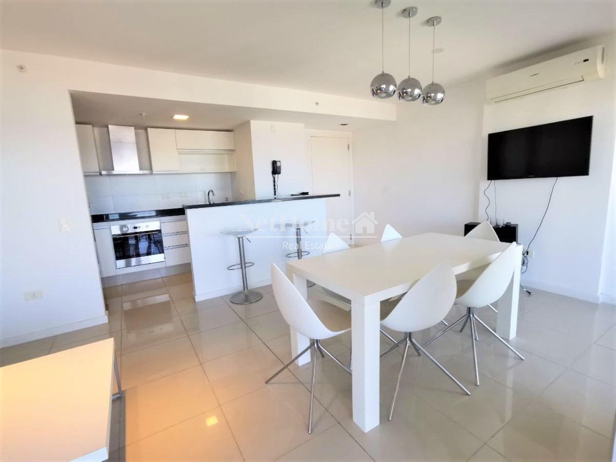 Apartamento ID.81 - Playa Brava Penthouse 3 dormitorios Losa radiante Exelentes Amenities