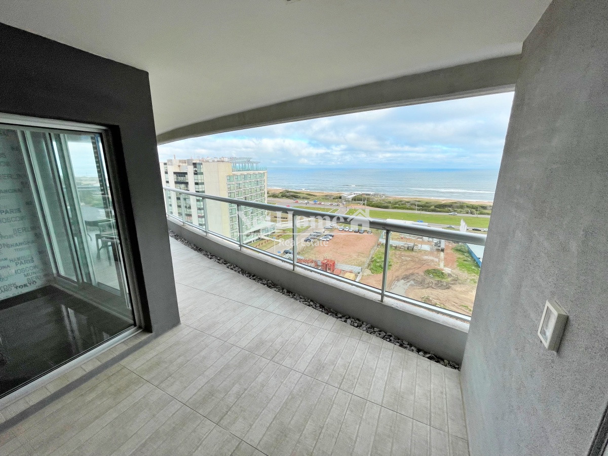 Apartamento ID.151 - Playa Brava Apartamento 3 Dormitorios Vista al Océano