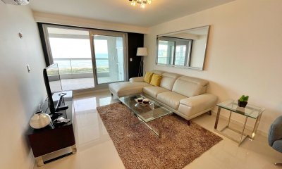 Playa Brava Apartamento 3 Dormitorios Vista al Océano