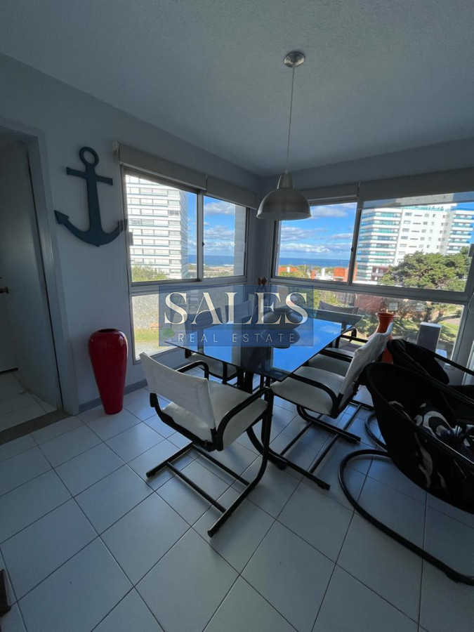Apartamento ID.1317 - Apartamento en venta de 2 dormitorios, terraza con vista al mar- Brava, Punta del Este