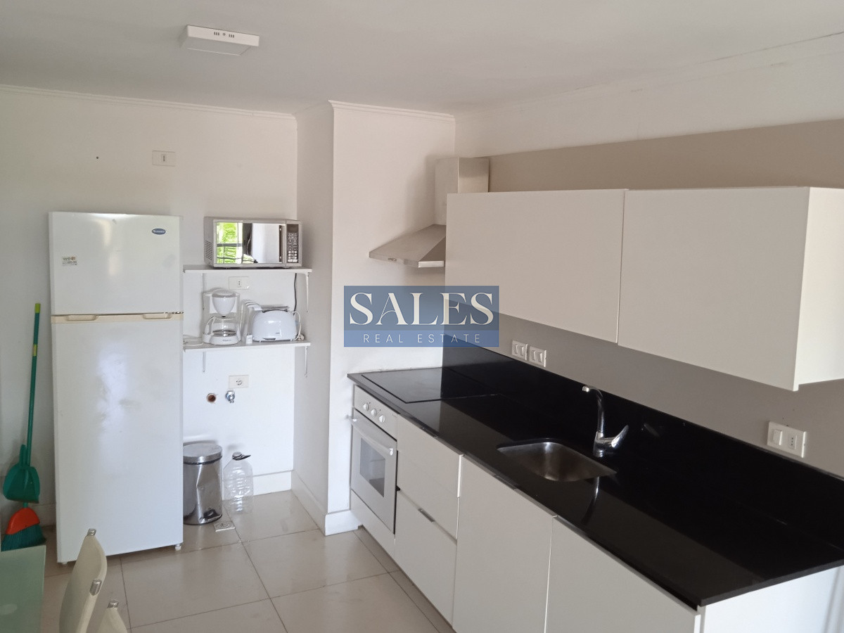 Apartamento ID.602 - A la venta Apartamento, 2 dormitorios en Punta del Este, Edificio con servicios