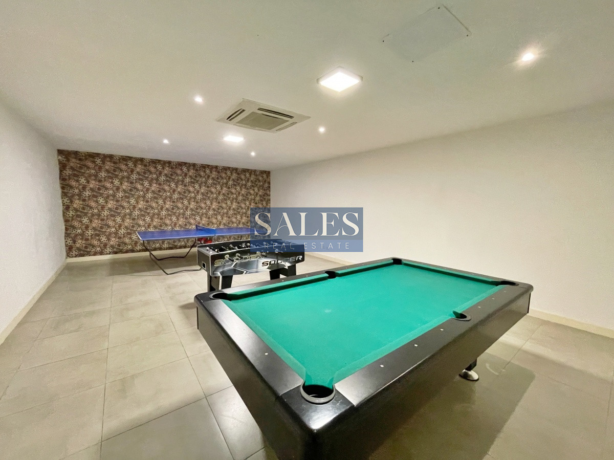Apartamento ID.602 - A la venta Apartamento, 2 dormitorios en Punta del Este, Edificio con servicios