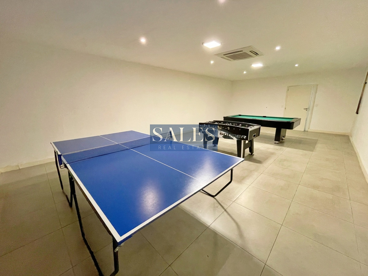 Apartamento ID.602 - A la venta Apartamento, 2 dormitorios en Punta del Este, Edificio con servicios
