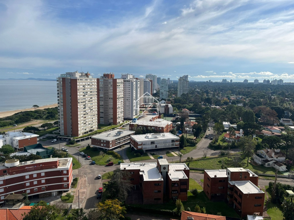 Apartamento ID.1539 - Apartamento en venta 2 dormitorios, zona Mansa en Punta del Este 