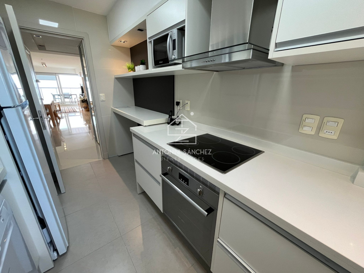 Apartamento ID.1539 - Apartamento en venta 2 dormitorios, zona Mansa en Punta del Este 