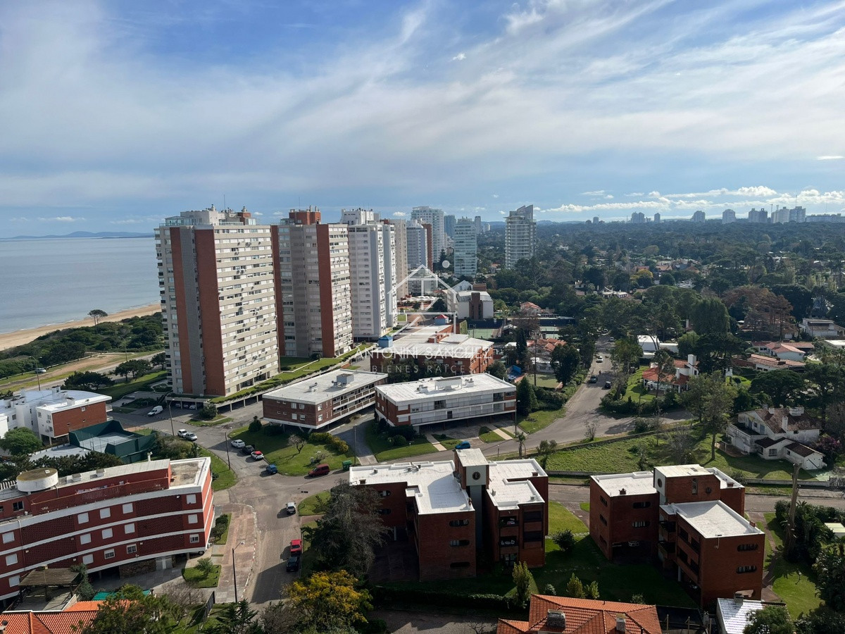 Apartamento ID.1539 - Apartamento en venta 2 dormitorios, zona Mansa en Punta del Este 