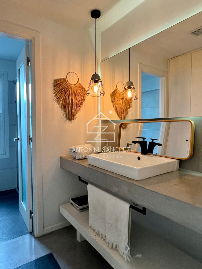 Casa ID.1201 - En venta casa de 3 dormitorios en San Rafael Punta del este 