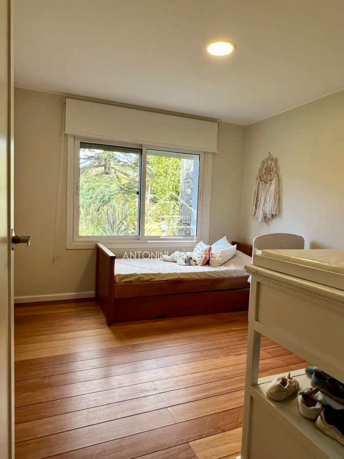 Casa ID.1201 - En venta casa de 3 dormitorios en San Rafael Punta del este 