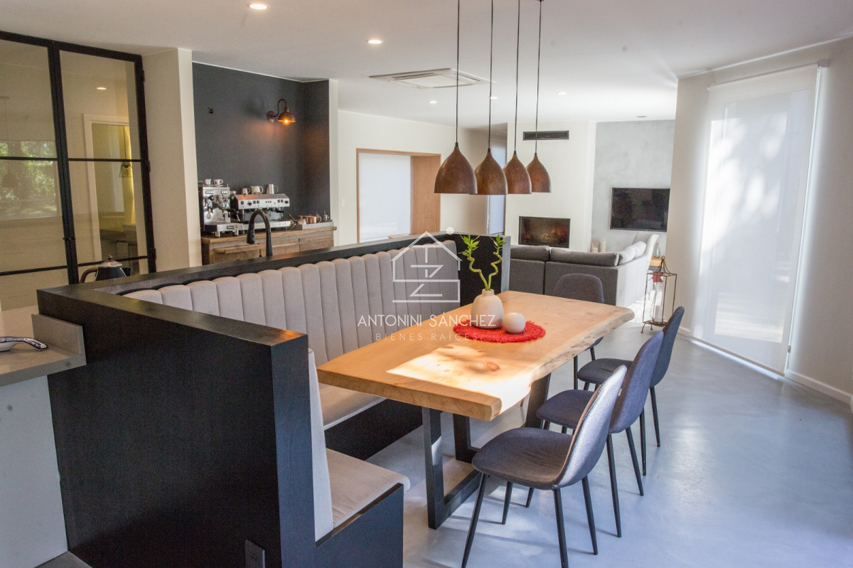 Casa ID.1201 - En venta casa de 3 dormitorios en San Rafael Punta del este 