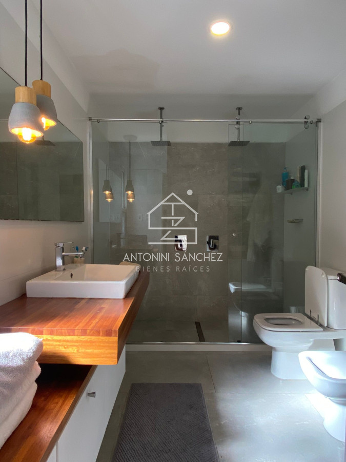Casa ID.1201 - En venta casa de 3 dormitorios en San Rafael Punta del este 