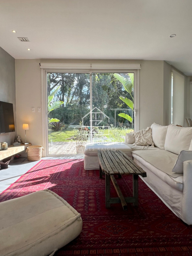 Casa ID.1201 - En venta casa de 3 dormitorios en San Rafael Punta del este 