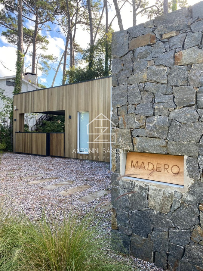 Casa ID.1201 - En venta casa de 3 dormitorios en San Rafael Punta del este 
