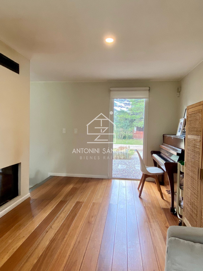 Casa ID.1201 - En venta casa de 3 dormitorios en San Rafael Punta del este 