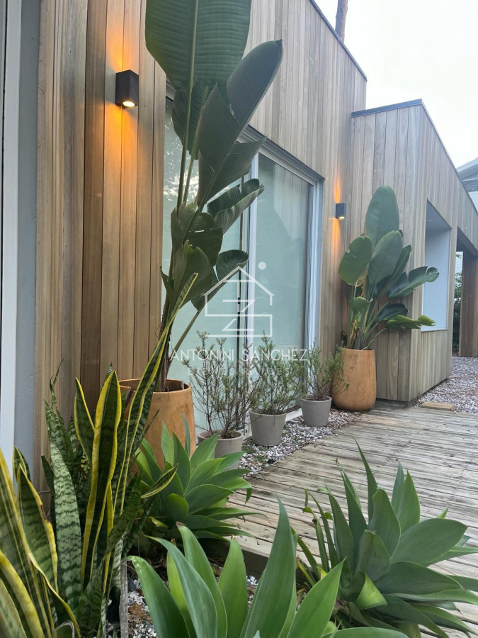 Casa ID.1201 - En venta casa de 3 dormitorios en San Rafael Punta del este 