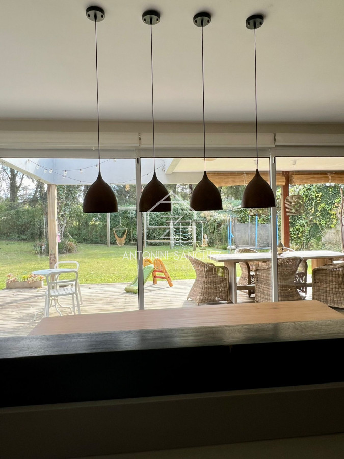 Casa ID.1201 - En venta casa de 3 dormitorios en San Rafael Punta del este 