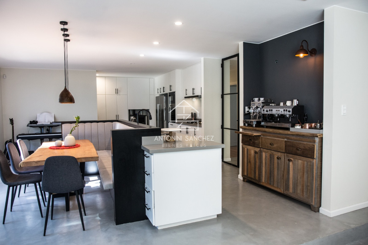 Casa ID.1201 - En venta casa de 3 dormitorios en San Rafael Punta del este 