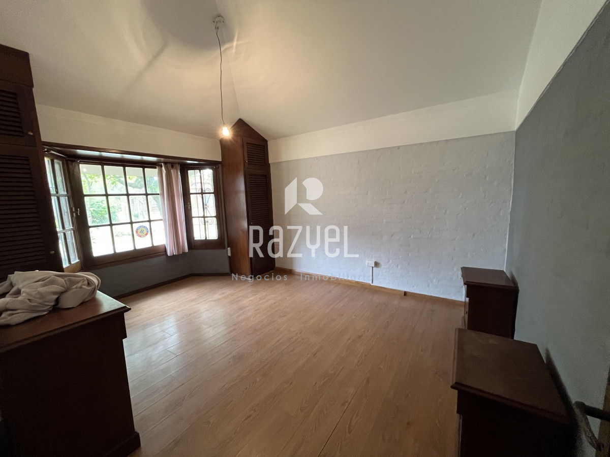 Casa ID.825 - Excelente propiedad en venta de 3 dormitorios en PUNTA DEL ESTE zona JARDINES DE CORDBA
