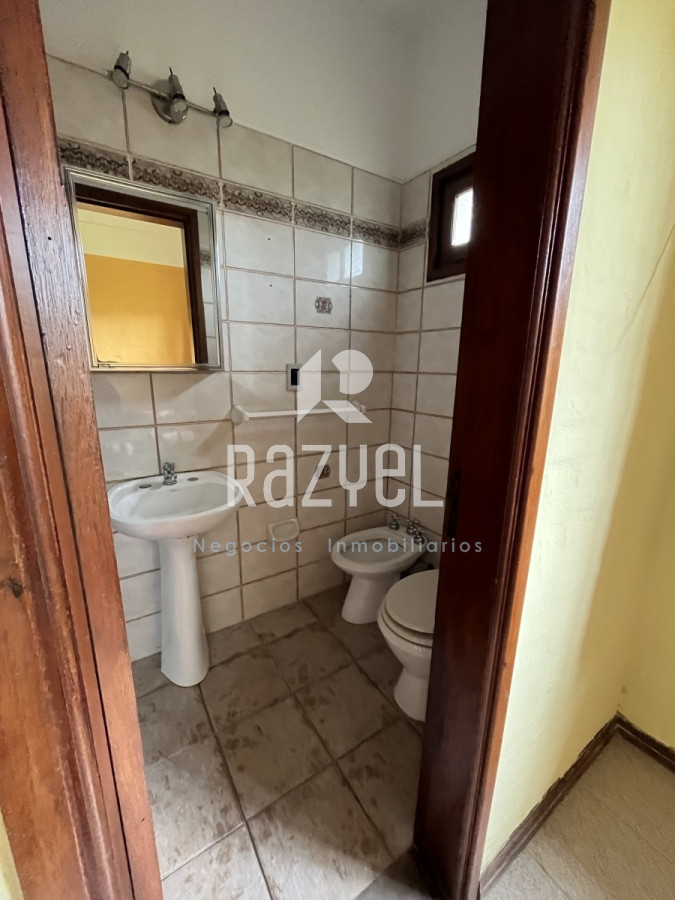 Casa ID.825 - Excelente propiedad en venta de 3 dormitorios en PUNTA DEL ESTE zona JARDINES DE CORDBA