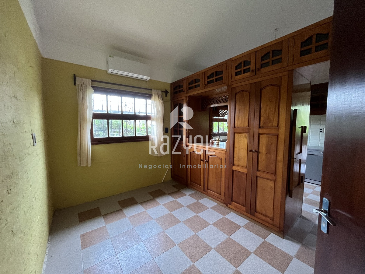 Casa ID.825 - Excelente propiedad en venta de 3 dormitorios en PUNTA DEL ESTE zona JARDINES DE CORDBA