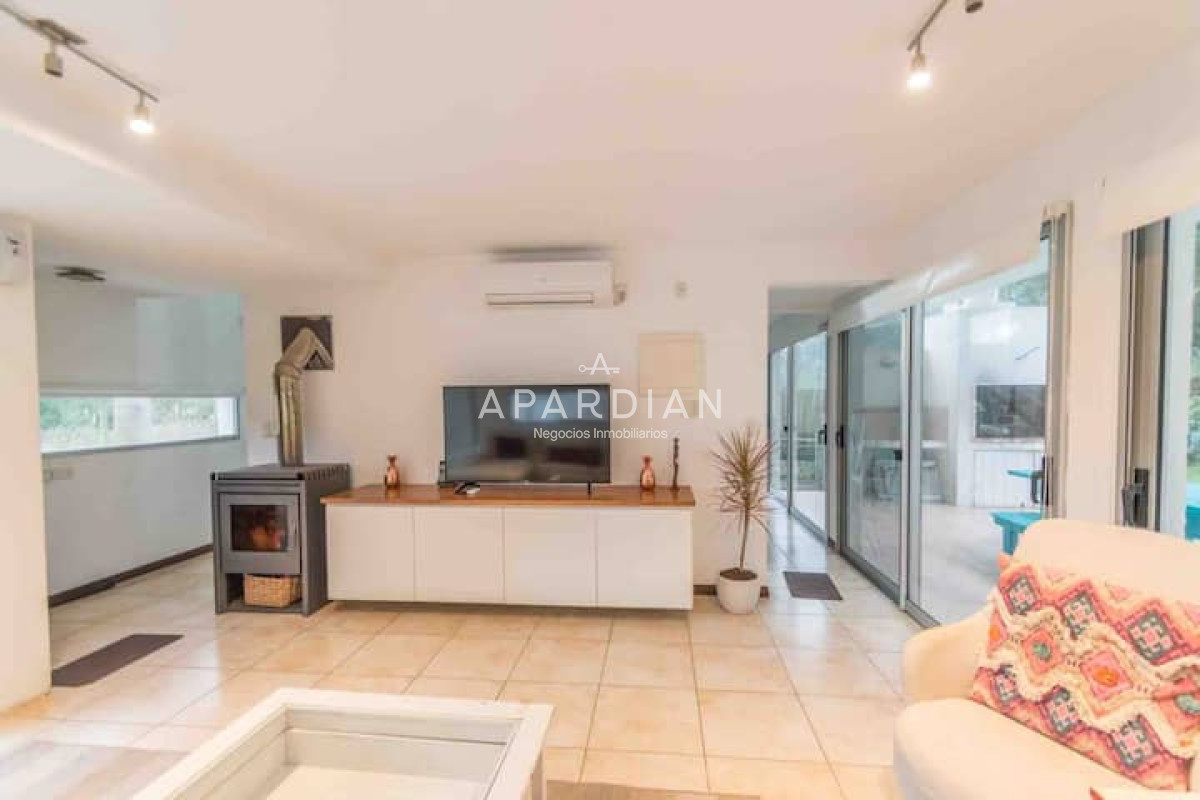 Casa ID.21096800 - En venta  y alquiler anual casa en Rincón del Indio de 2 dormitorios Punta del Este