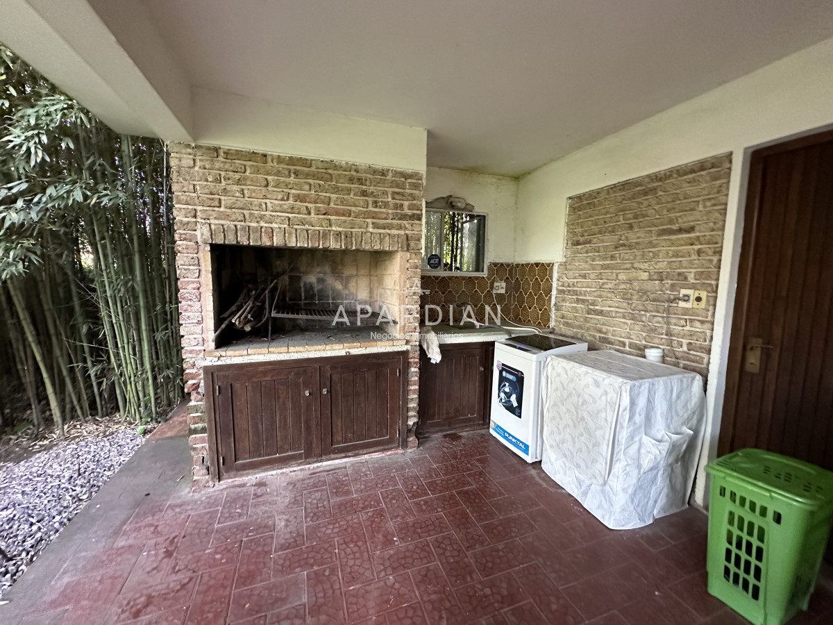 Casa ID.21097027 - Casa en alquiler de 4 dormitorios ENERO Punta del Este 