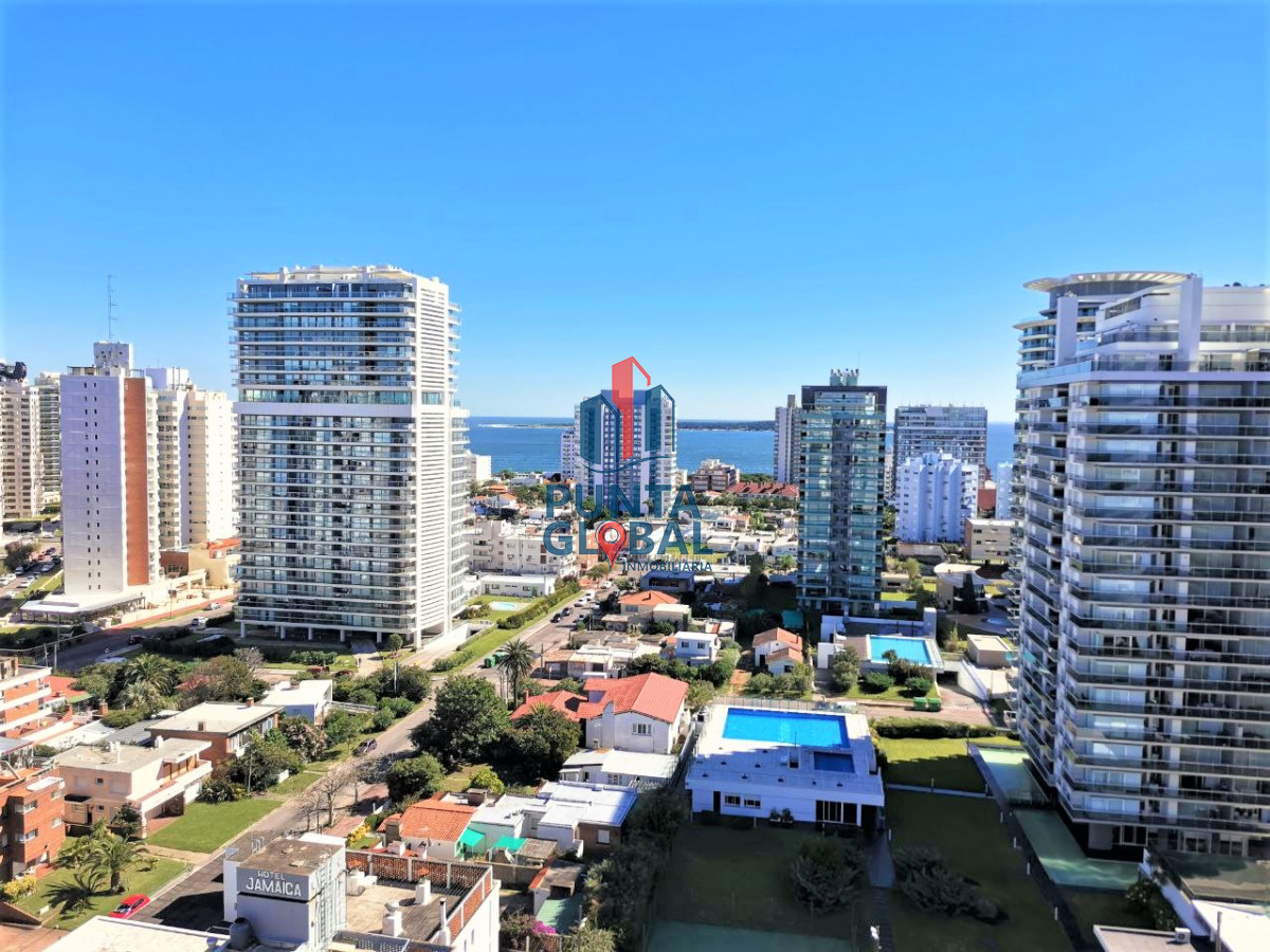 Apartamento ID.164 - Excelente Penthouse en venta- 3 dormitorios en  zona BRAVA, Punta del este